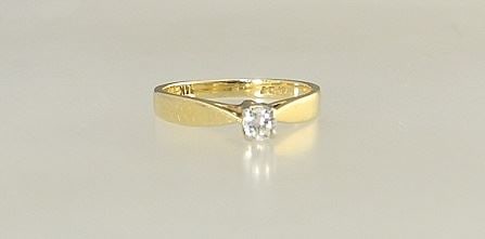 14K (marked) Yellow Gold & Diamond Solitaire Ring, Size 3 7/8, 1.84g. (1 of 3)