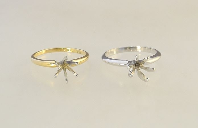 2 x 14K (marked) Yellow & White Gold Solitaire Setting, Size 5 3/4, TW 4.1g.: 2 x 14K (marked) Yellow & White Gold Solitaire Setting, Size 5 3/4, TW 4.1g.