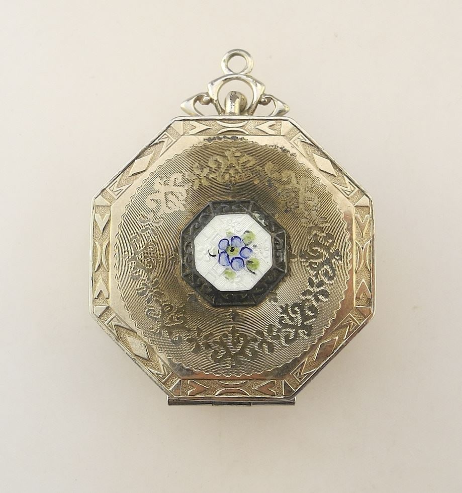 R&G Co. Belais 14K White Gold Front La Mode Compact. (1 of 4)