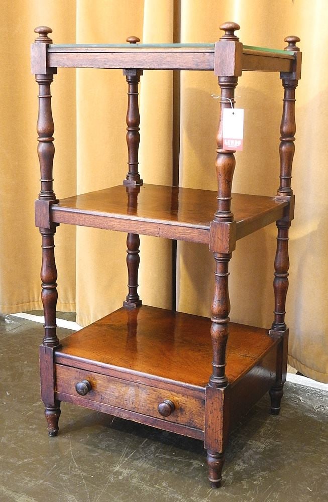 Early 19th C. Mahogany What Not, 34 3/4" x 17 1/4" x 15".: Early 19th C. Mahogany What Not, 34 3/4" x 17 1/4" x 15".