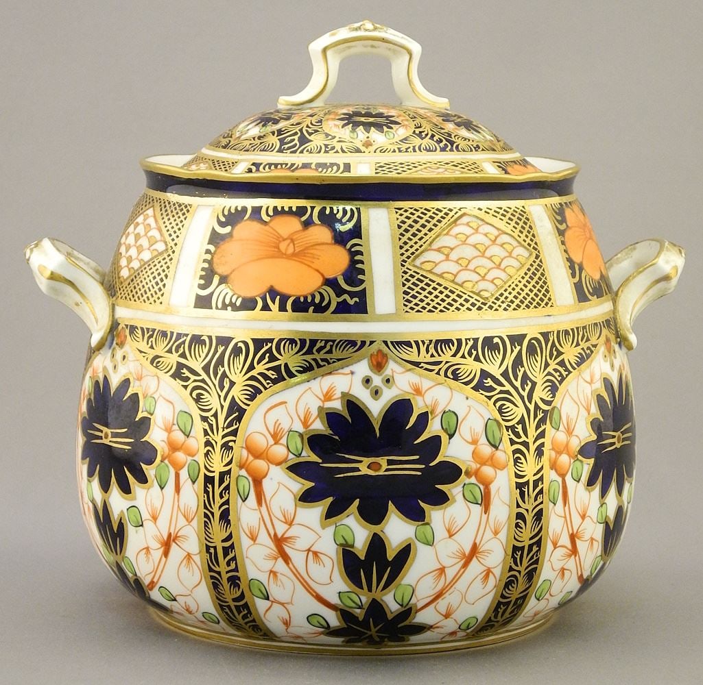 Royal Crown Derby 1128 Bone China Biscuit Barrel, 6"h.: Royal Crown Derby 1128 Bone China Biscuit Barrel, 6"h.