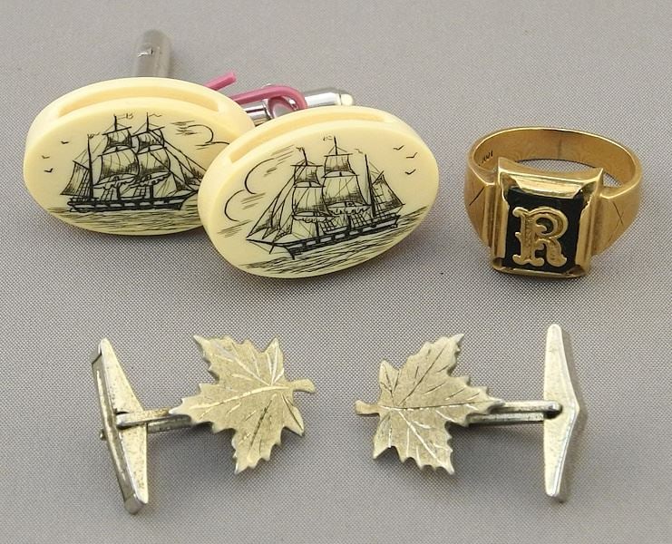 10K (marked) Gold Ring, Size 5 3/4, 4.38g / with Sterling Cufflinks, 6.1 g & Scrimshaw Cufflinks, N: 10K (marked) Gold Ring, Size 5 3/4, 4.38g / with Sterling Cufflinks, 6.1 g & Scrimshaw Cufflinks, N