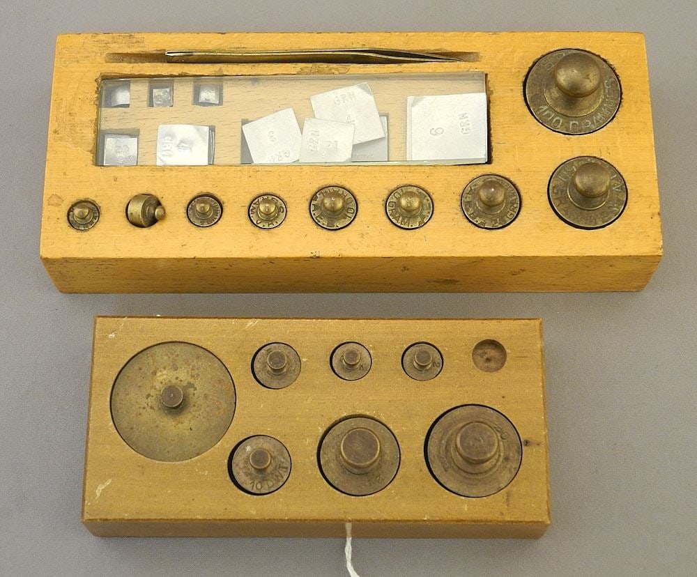 2 Sets of Jewellers Weights: Metric & Penny Weight, 6 1/8" & 4 3/8"W.: 2 Sets of Jewellers Weights: Metric & Penny Weight, 6 1/8" & 4 3/8"W.