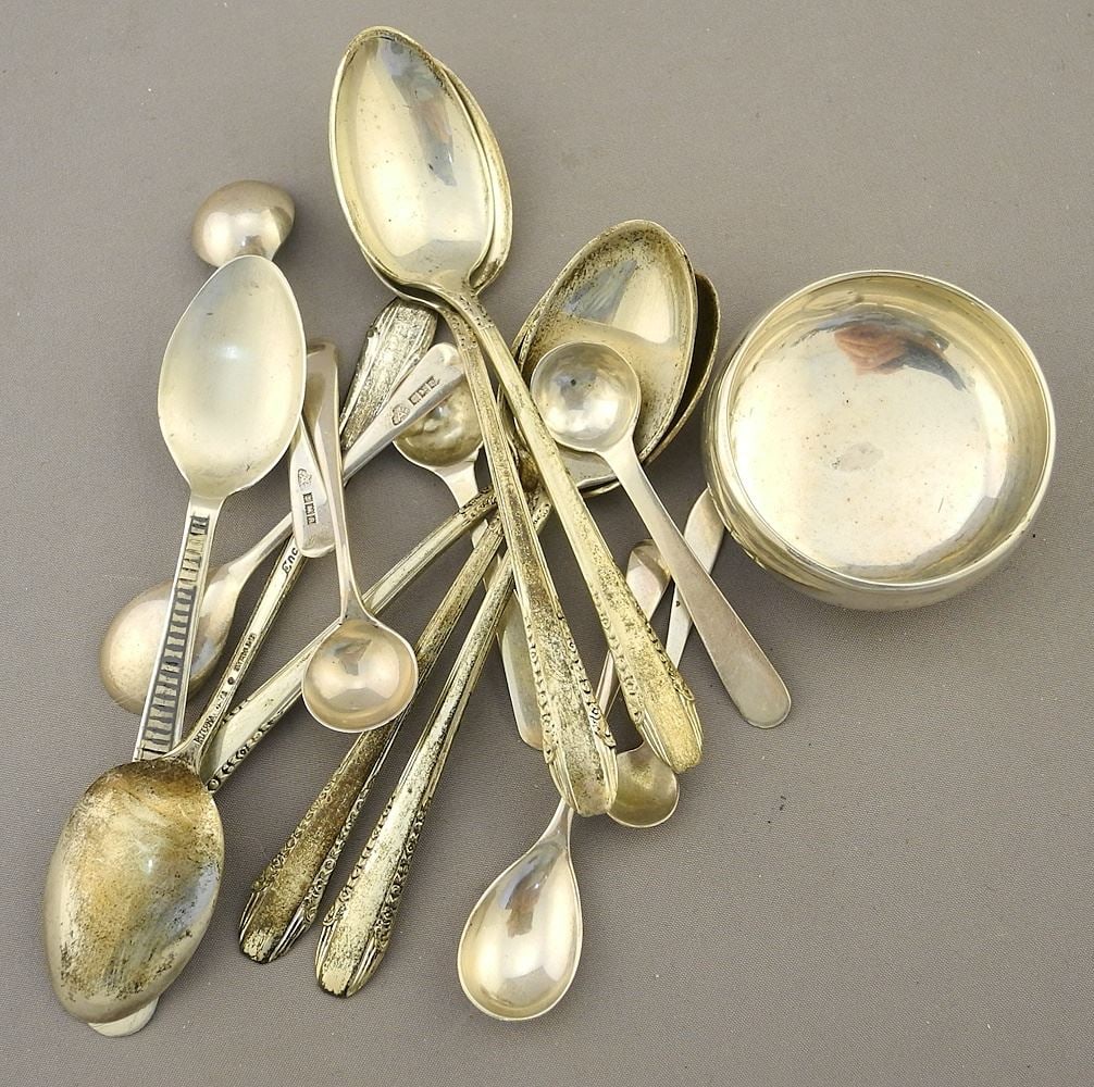Collection of Silver & Other Coffee & Cellar Spoons, TW 111g.: Collection of Silver & Other Coffee & Cellar Spoons, TW 111g.