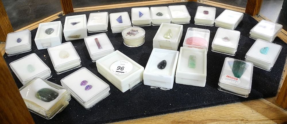 Lot of Loose Gemstones in Cases. (1 of 1)