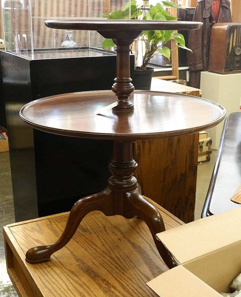 Biggs Richmond Virginia Mahogany Dumb-Waiter, 30"h. (1 of 1)