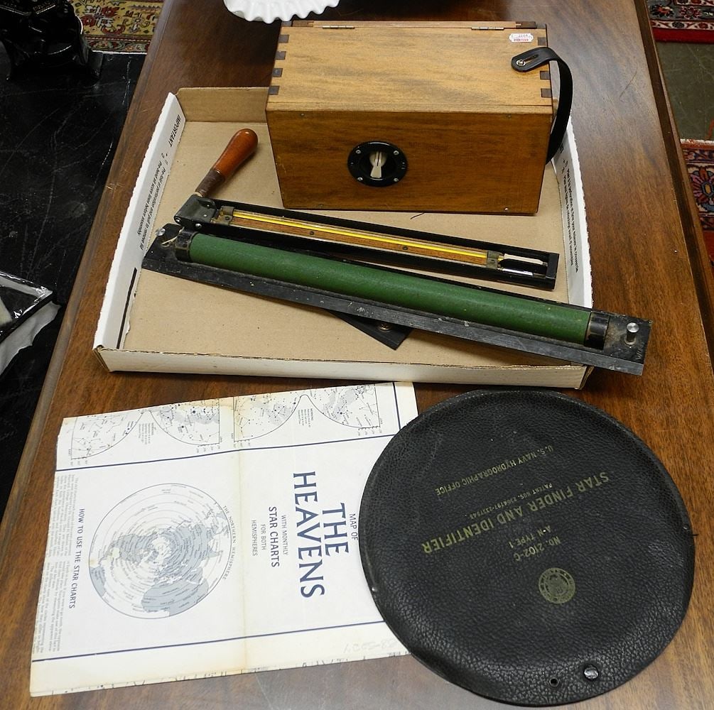 Star Finder Sling Psychrometer / Saura Tokyo Handheld Compass / 2 Cartographical Aids. (1 of 1)