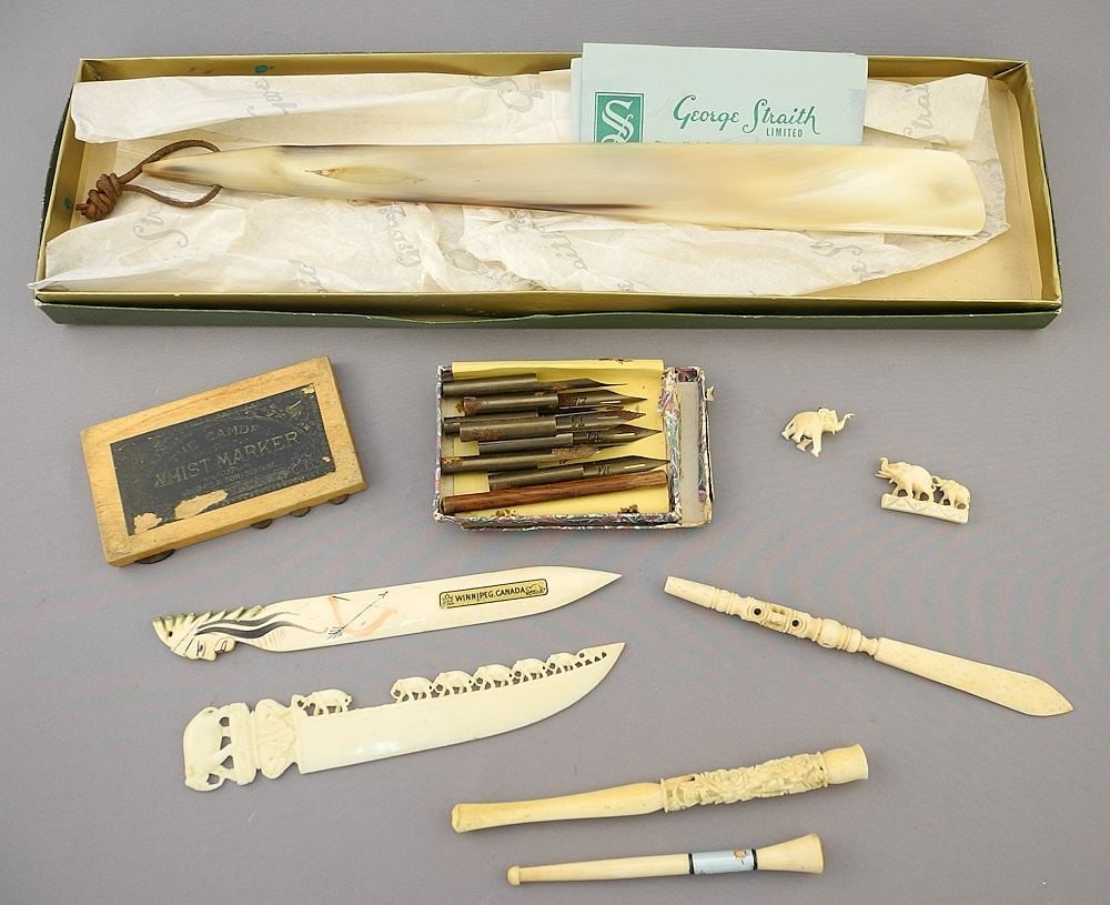 George Straith Shoe Horn, Wist Counter, Pen Nibs & Group of Natural Items, NO EXPORT.: George Straith Shoe Horn, Wist Counter, Pen Nibs & Group of Natural Items, NO EXPORT.