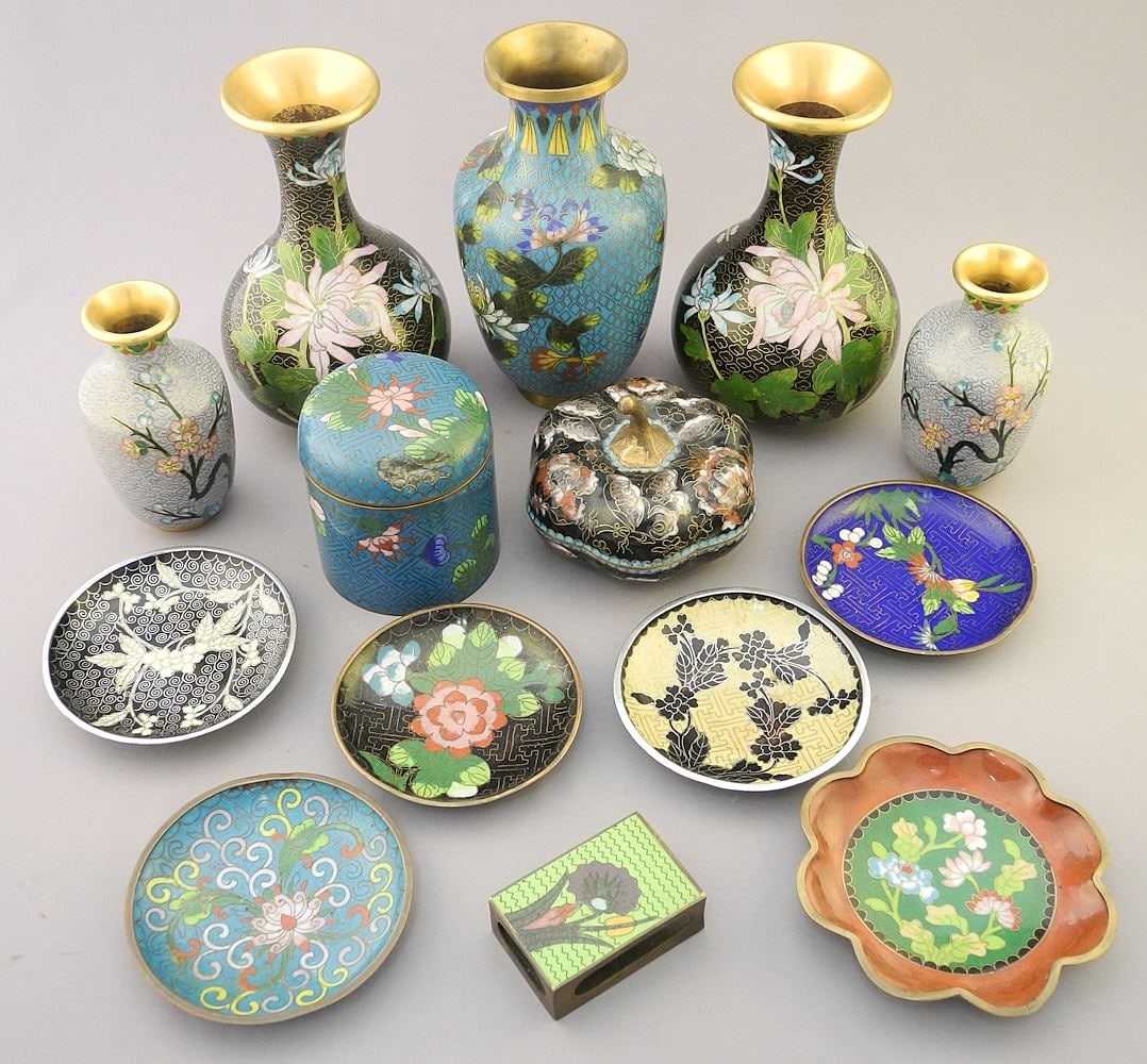 Collection of Various Chinese Cloisonne Wares, 1/2" - 6 3/8"h. (1 of 4)