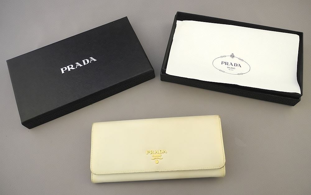 Prada 1M1132 Saffiano Metal Talco Long Wallet with Original Box & Papers.: Prada 1M1132 Saffiano Metal Talco Long Wallet with Original Box & Papers.