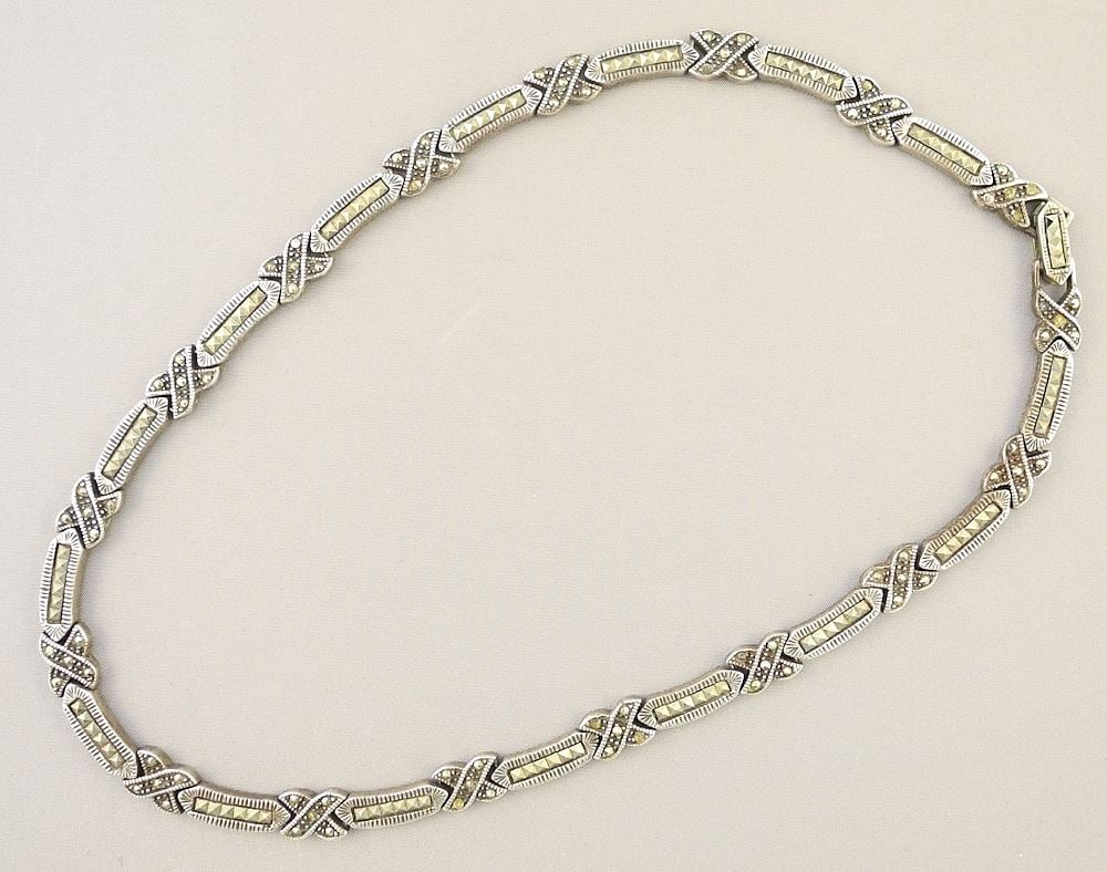 Sterling Silver (marked 925 Han Thai) & Marcasite Necklace, 16"L, 3 39.5g.: Sterling Silver (marked 925 Han Thai) & Marcasite Necklace, 16"L, 3 39.5g.