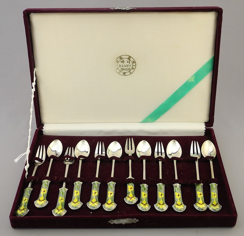 Korean Art Nouveau Silver (tested) Enamel Fork & Spoon Boxed Set, 186g.: Korean Art Nouveau Silver (tested) Enamel Fork & Spoon Boxed Set, 186g.