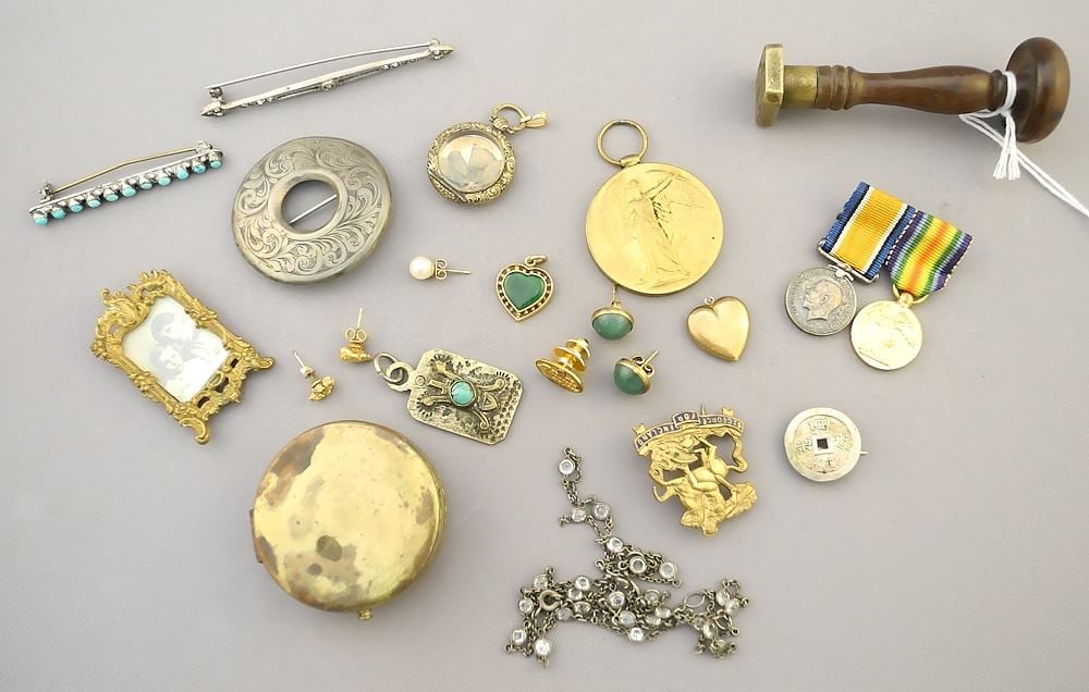 Miscellaneous Jewelry Items: Compass , Earrings, Medallions, etc.: Miscellaneous Jewelry Items: Compass , Earrings, Medallions, etc.