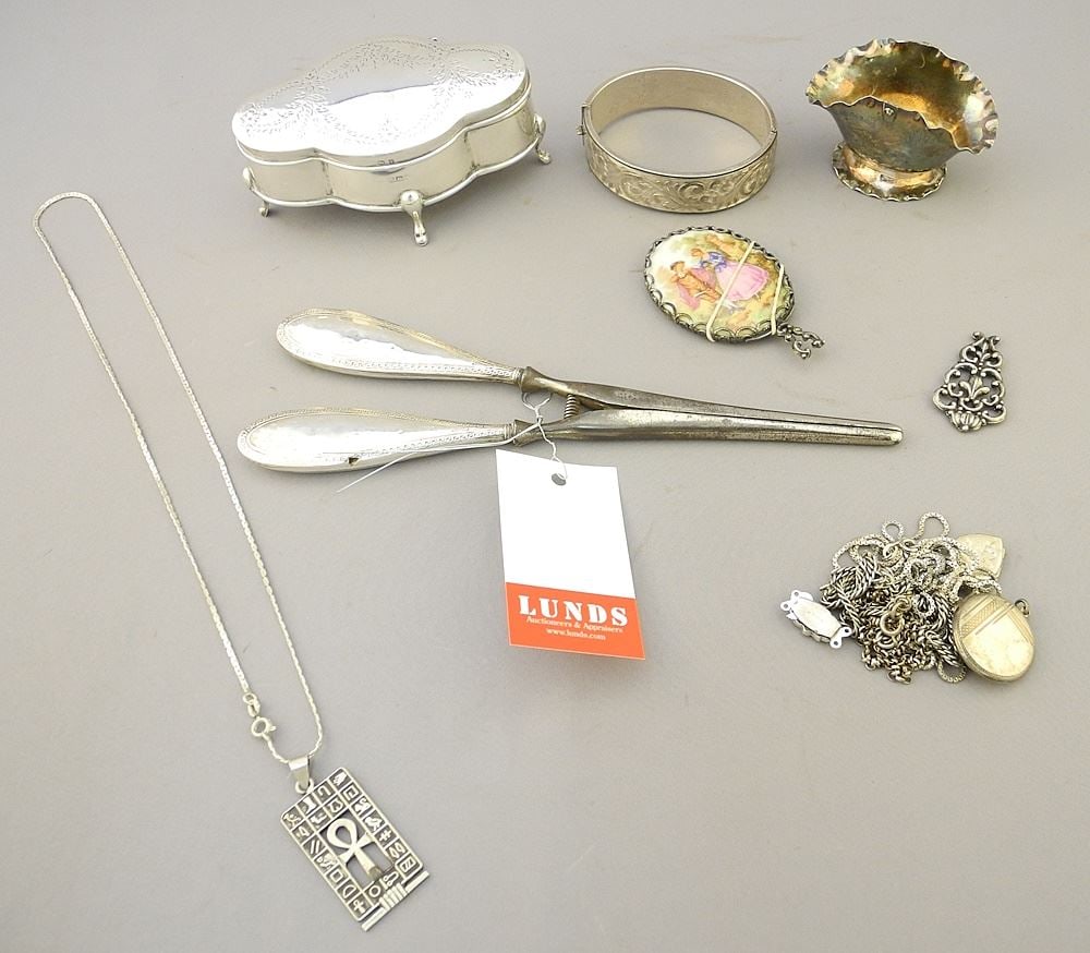 Collection of Sterling Silver (marked) Sundries: Chains / Bracelet / Stretches, Approx. 337g: Collection of Sterling Silver (marked) Sundries: Chains / Bracelet / Stretches, Approx. 337g