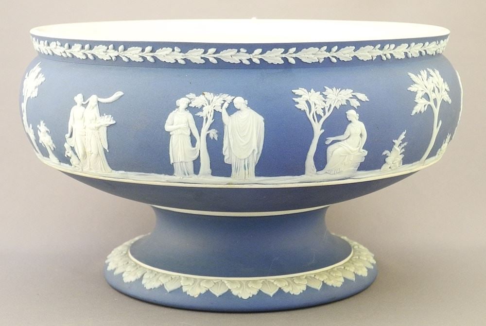 Wedgwood Jasper Ware Bowl, 5 1/8" x 9" Diameter.: Wedgwood Jasper Ware Bowl, 5 1/8" x 9" Diameter.