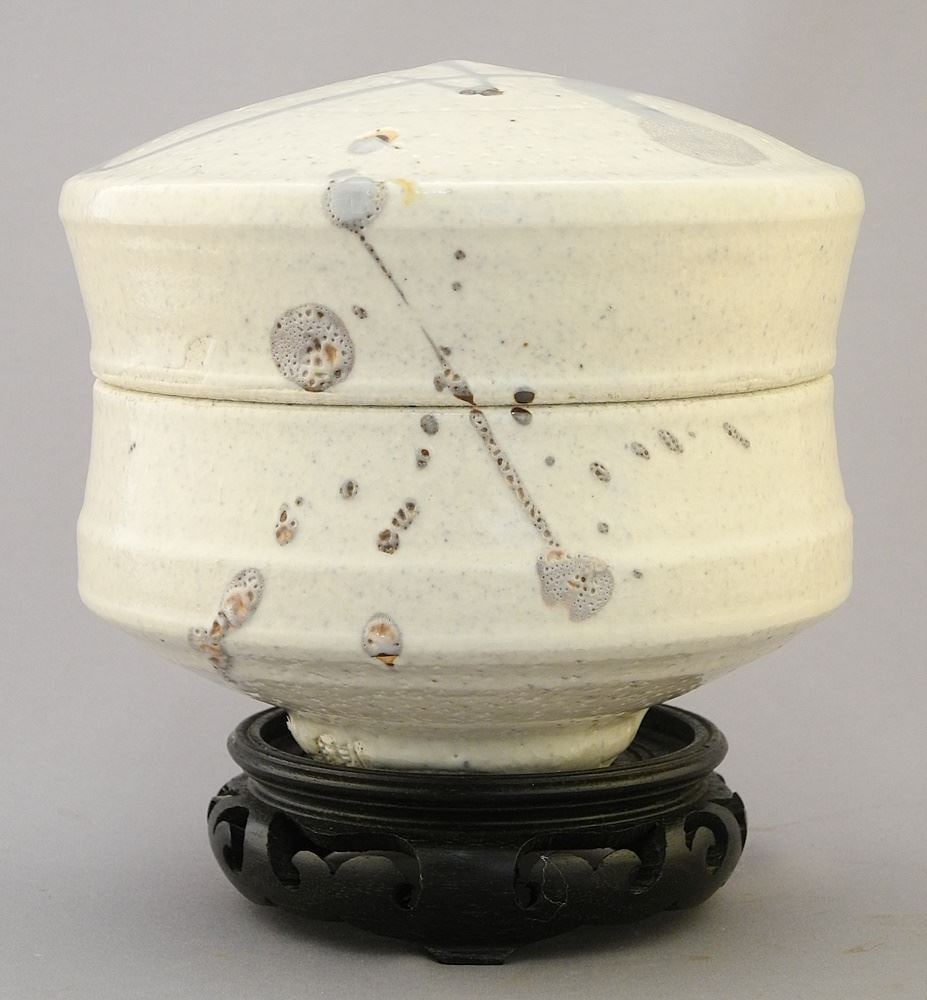 Stoneware Covered Vessel with Impressed Mark of Wayne Ngan, 4 3/4" x 5 3/4" Diam. with Stand (1 of 9)