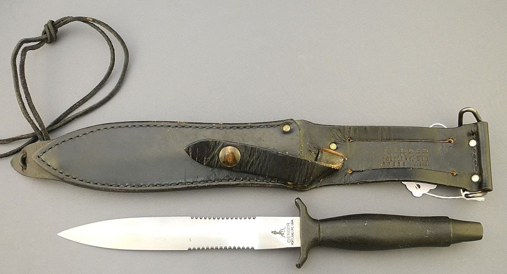 Original Gerber Mark 2 Dagger with Leather Sheath, 14"L, #109260, NO EXPORT. (1 of 3)