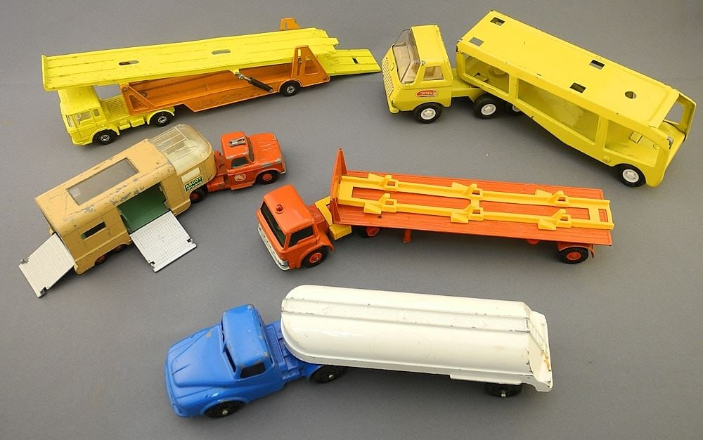 Collection of Vintage Tonka / Lesney / Lonestar Tractor Trailers. (1 of 2)