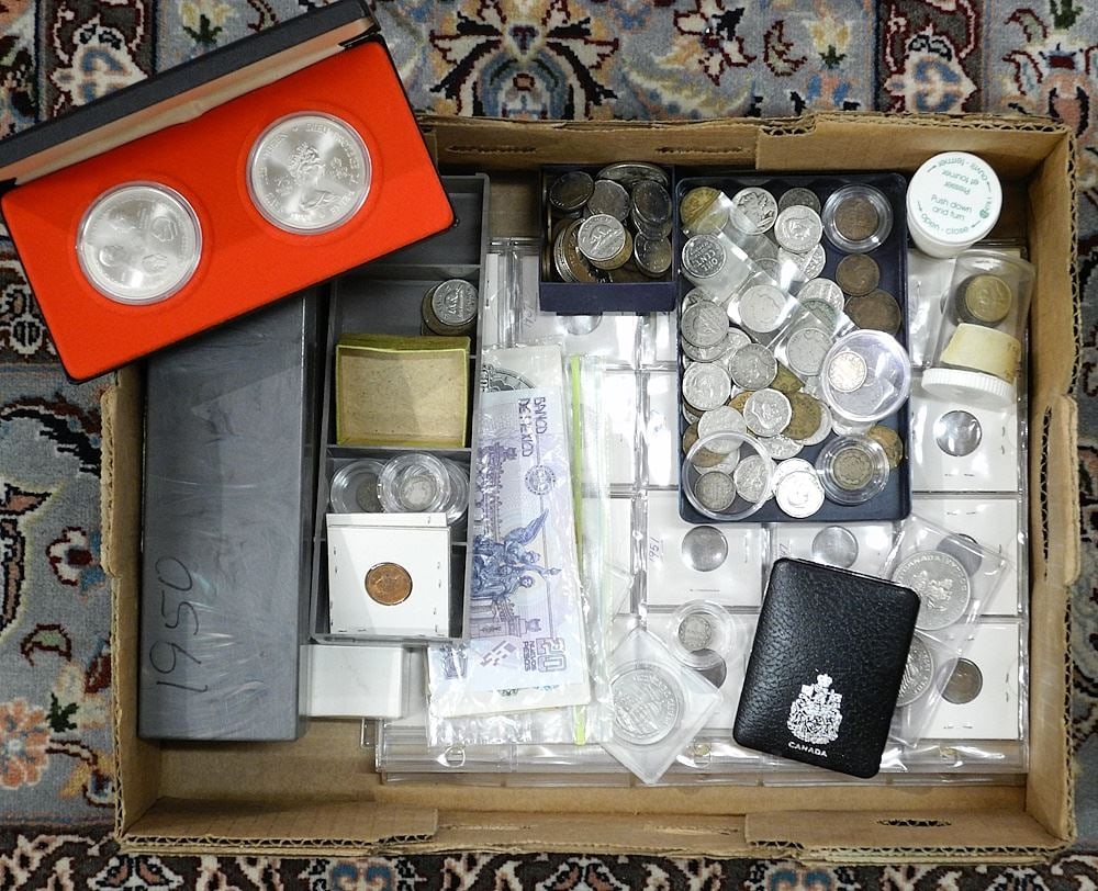 Collection of World Bank Notes & Coinage. (1 of 2)