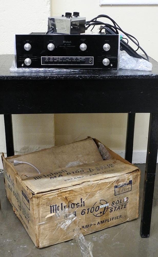 McIntosh MA6100 Preamp-Amplifier with Original Box. (1 of 8)