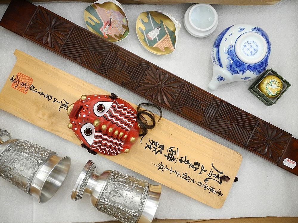 Collection of Asian Gift Wares: Shells / Cups / Teapot / Mask Panel & Rosewood.: Collection of Asian Gift Wares: Shells / Cups / Teapot / Mask Panel & Rosewood.
