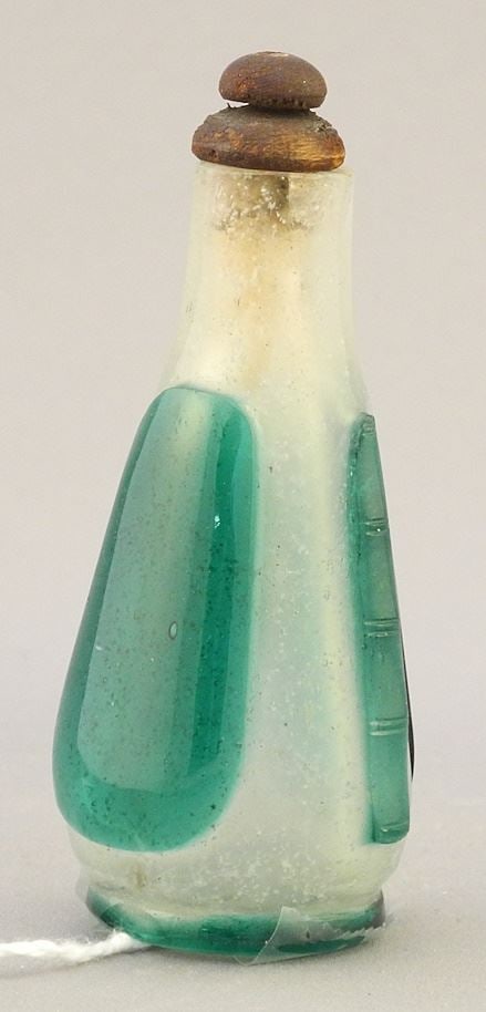 Peking Glass Snuff Bottle, 3 1/8".: Peking Glass Snuff Bottle, 3 1/8".