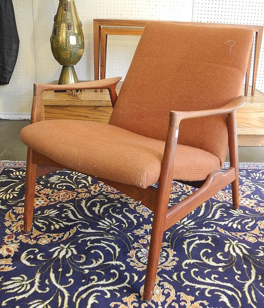 Danish Modern Armchair: Arne Hovmand-Olsen / Mogens Kold A/S.: Danish Modern Armchair: Arne Hovmand-Olsen / Mogens Kold A/S.