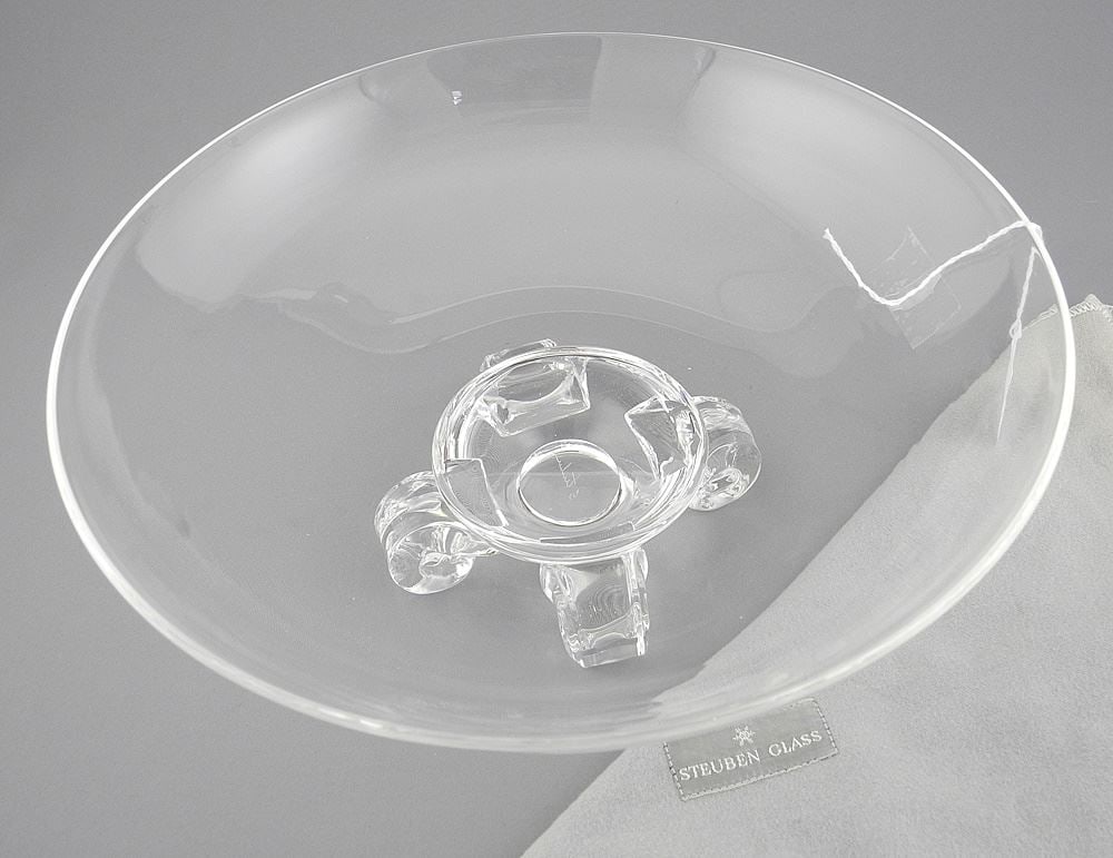 Steuben Crystal Bowl, 11" Diameter.: Steuben Crystal Bowl, 11" Diameter.