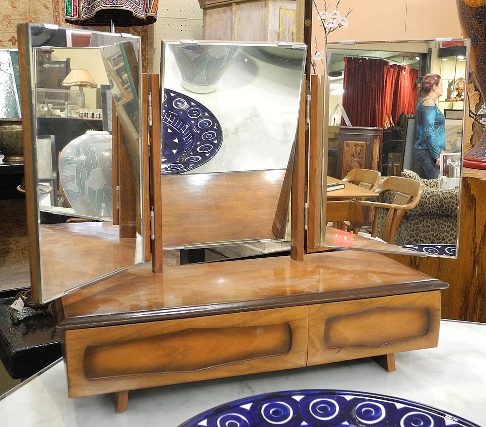 Japanese Triptych Dressing Mirror, 16" x 26 1/2" x 8 1/4". (1 of 1)