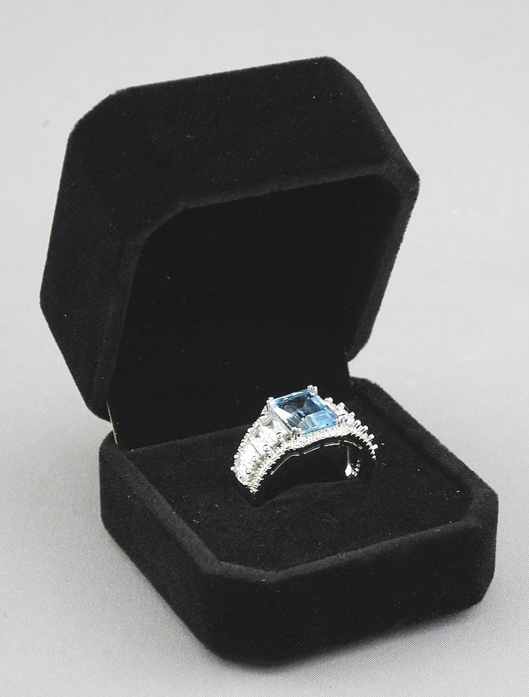 Sterling Silver 4 ct Emerald Cut Swiss Topaz Ring, Size 7. (1 of 3)