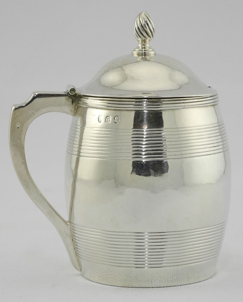 George III Barrel Shaped Mustard Pot - London 1802 (makers mark warn).: George III Barrel Shaped Mustard Pot - London 1802 (makers mark warn).