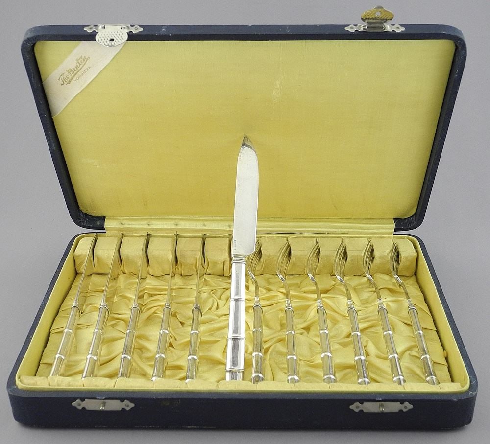 JAS Benton Yokohama Sterling (marked) Silver Cased Fruit Set, TW 373g. (1 of 9)