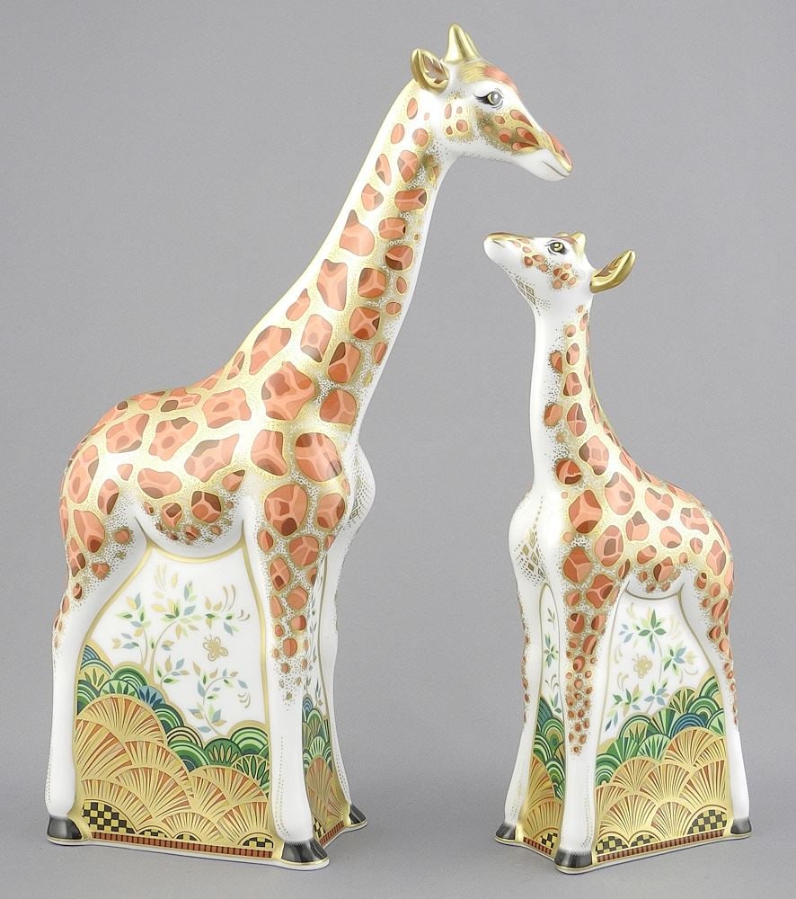 Royal Crown Derby "Giraffe" (10 1/4"h) & "Giraffe Baby" Paperweights: Royal Crown Derby "Giraffe" (10 1/4"h) & "Giraffe Baby" Paperweights