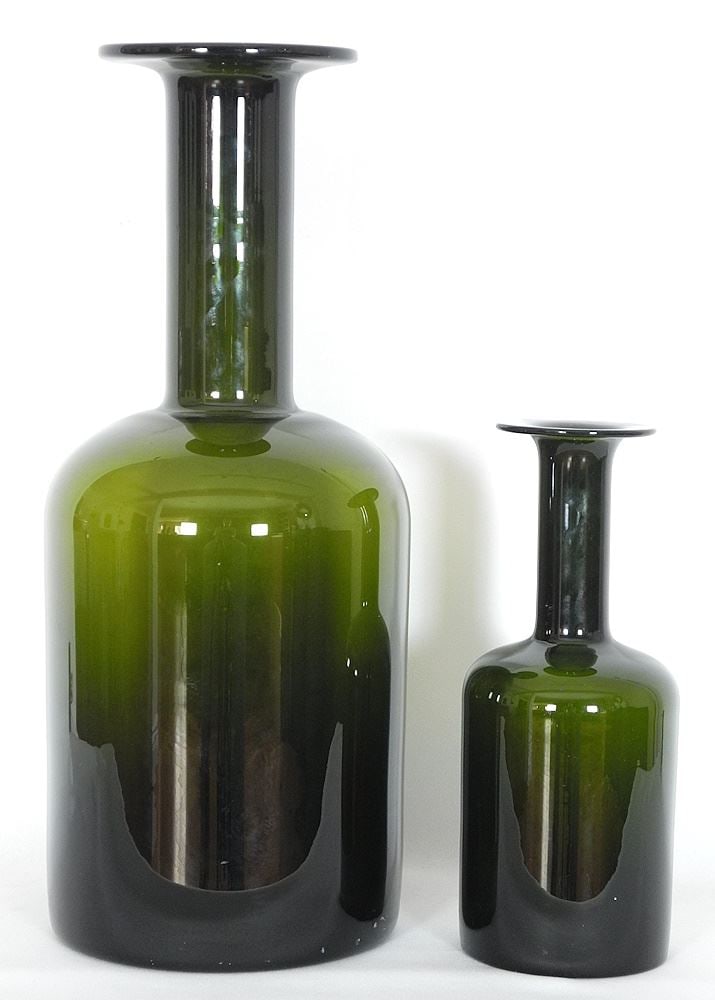 2 Holmegaard Gulv Vases, Design: Otto Brauer, 11 7/8" & 20"h.: 2 Holmegaard Gulv Vases, Design: Otto Brauer, 11 7/8" & 20"h.