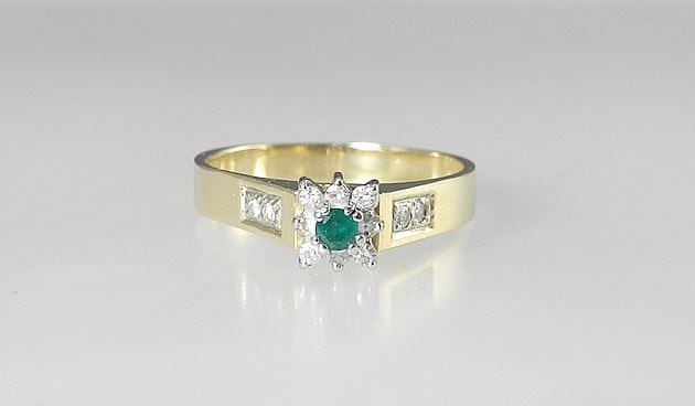 14K (marked) Yellow Gold Emerald & Diamond Ring with Box, Size 8, 3.3g. (1 of 6)