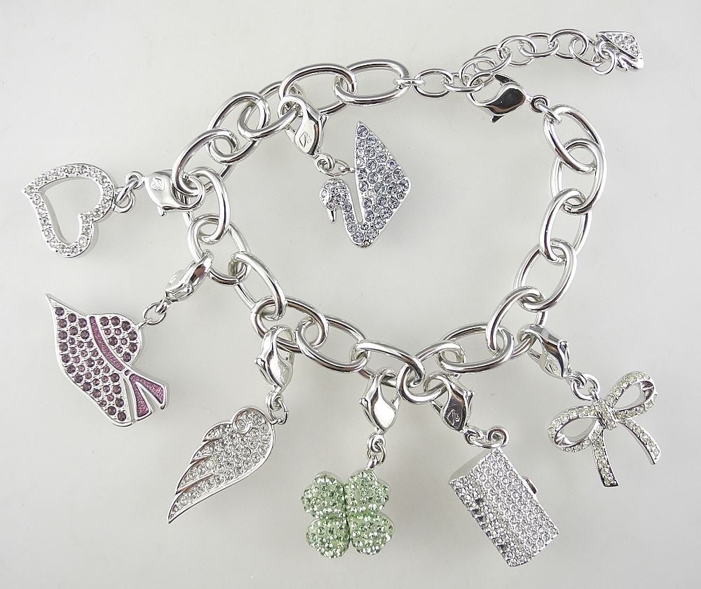 Swarovski Crystal Charm Bracelet, 8" L, 32.2g.: Swarovski Crystal Charm Bracelet, 8" L, 32.2g.