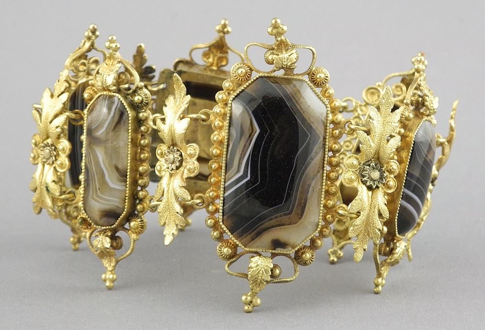 Victorian Pinchbeck & Agate Bracelet, 7 3/4"L, 39.1g. (1 of 3)