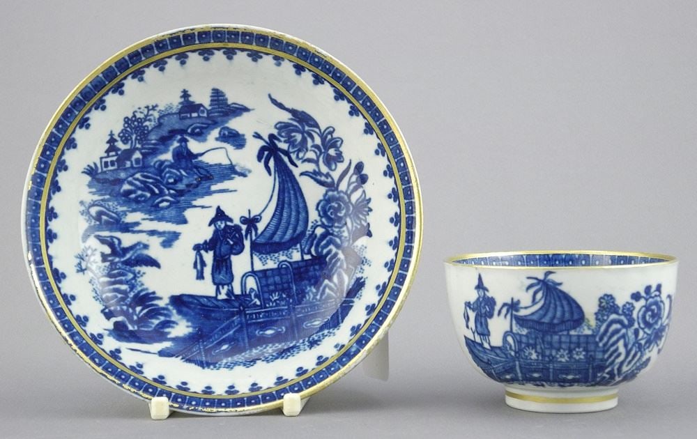 18th Century Worcester Blue & White Tea Bowl and Saucer. (1 of 3)