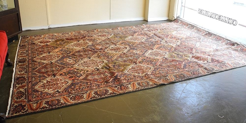 Bakhtiar Carpet Approximately 6'6" x 9'8". (1 of 4)