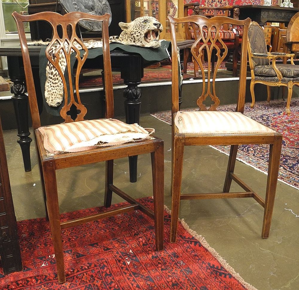 Pair of Victorian Carved Mahogany Side Chairs.: Pair of Victorian Carved Mahogany Side Chairs.