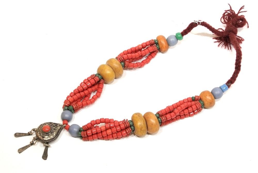 Ethnic Coral Glass Necklace, Approx. 19"L.: Ethnic Coral Glass Necklace, Approx. 19"L.