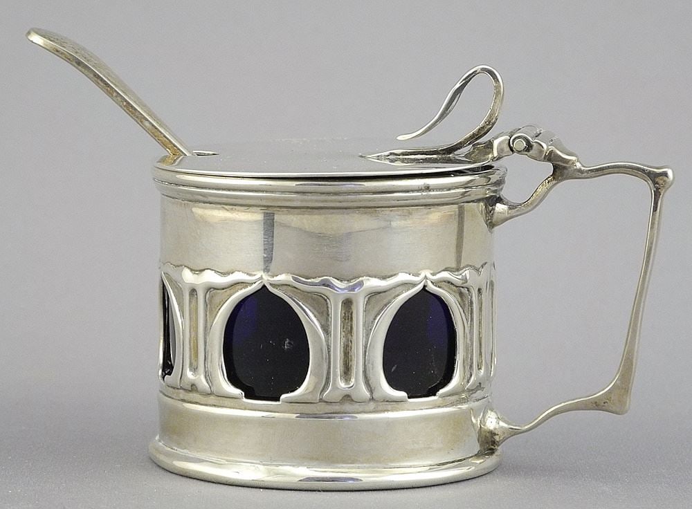 Arts & Crafts-Style hallmarked Mustard Pot & Plated Spoon, C.1904, 73g. (1 of 5)