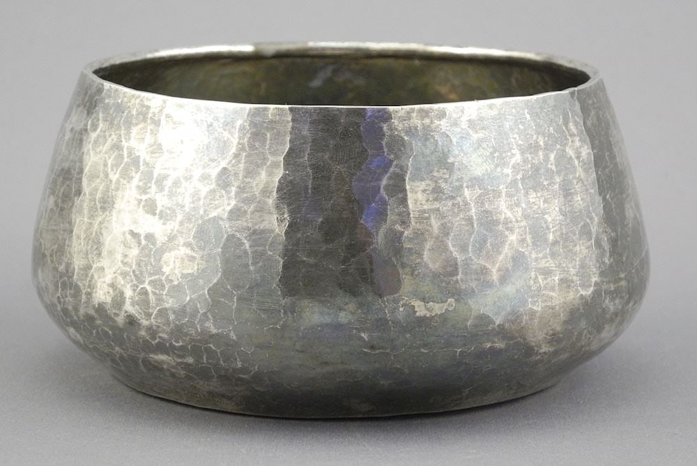 Peened Silver Bowl (marked 995) 2 1/4" x 4 3/8" Diameter, 149g. (1 of 4)
