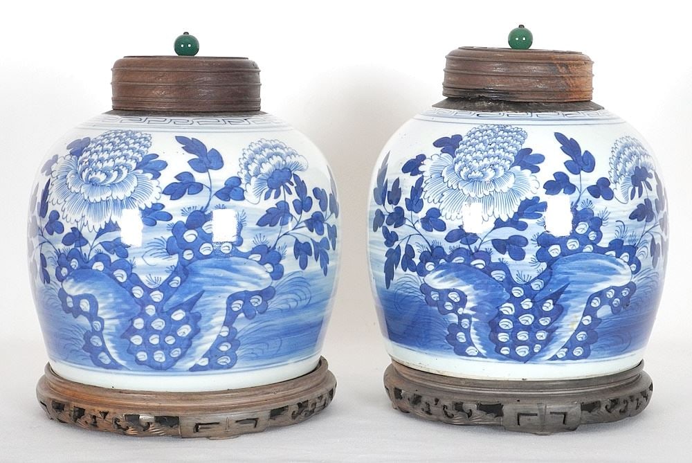 Pair of Chinese Blue & White Porcelain Jars with Wood Covers / Stands & Green Glass Finia (1 of 13)
