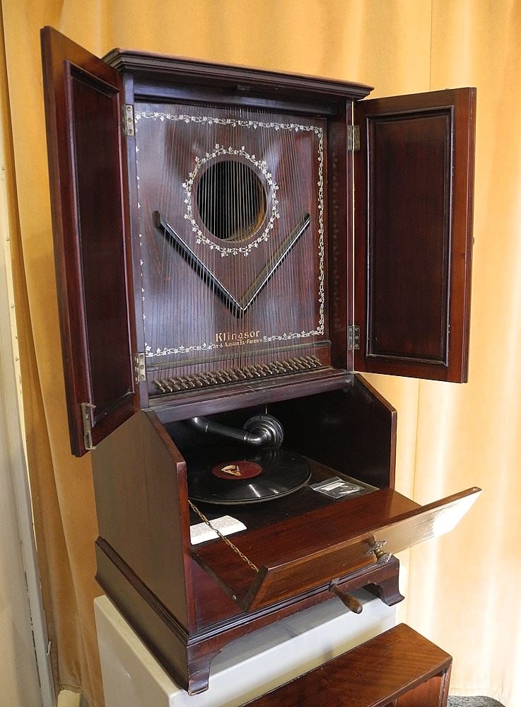 Klingson Phonograph with Inlaid Mahogany Case & Tune Strings, 33 1/4 " x 17" x 15".: Klingson Phonograph with Inlaid Mahogany Case & Tune Strings, 33 1/4 " x 17" x 15".