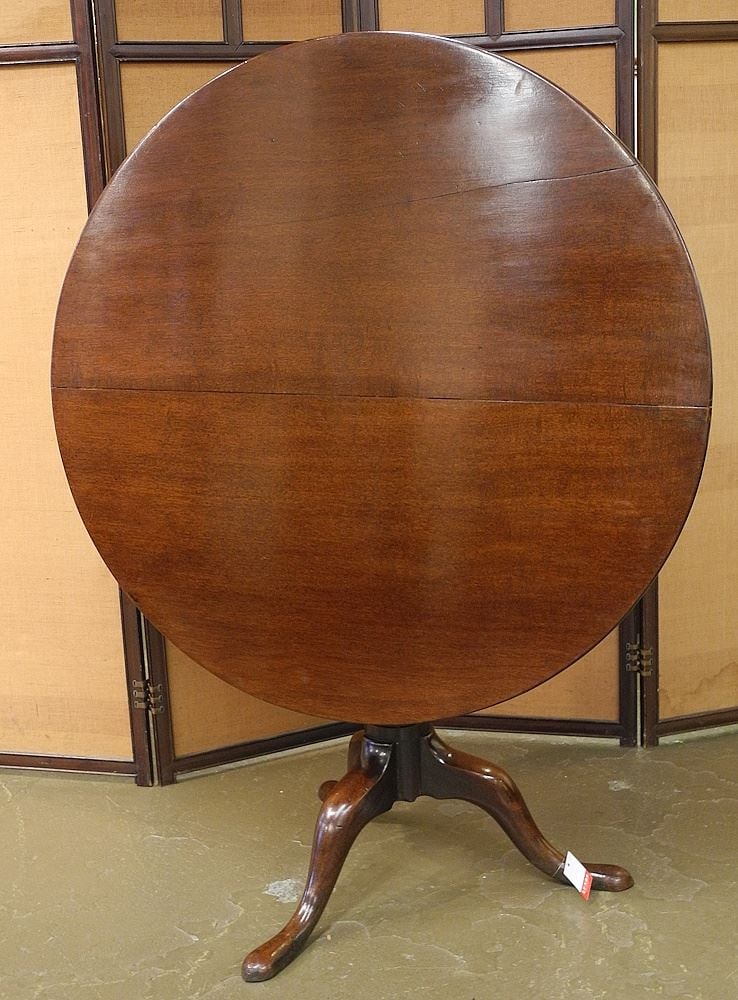George I/II Mahoghany Birdcage Top Tripod Tip Up Table, 37 3/4"D. (1 of 11)
