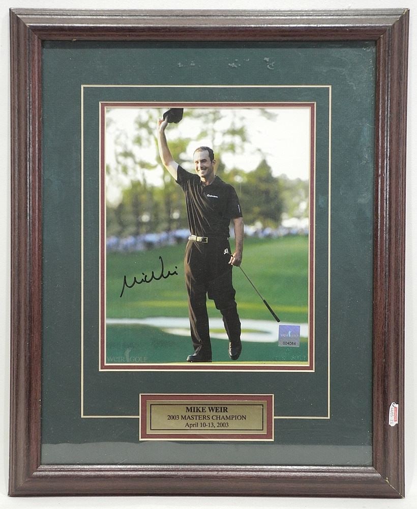 Autograph Photo: Mike Weir 2003, 9 1/2" x 7 1/2".: Autograph Photo: Mike Weir 2003, 9 1/2" x 7 1/2".