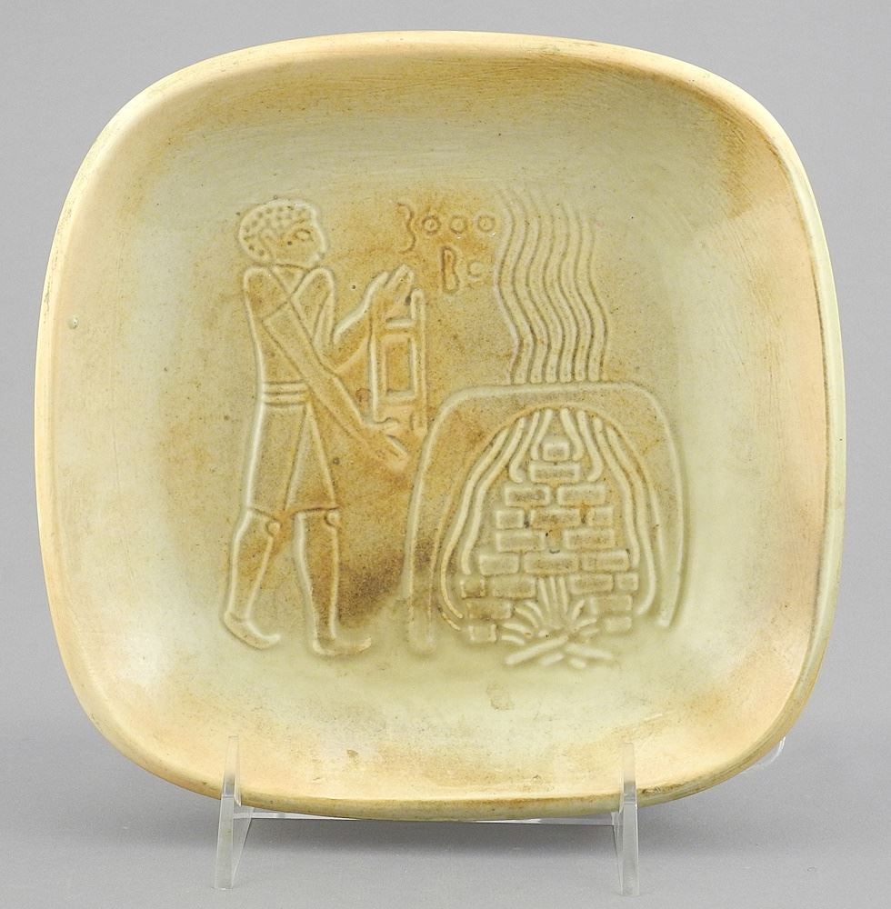 Luke Lindoe Pottery Dish, Medicine Hat Brick & Tile Co., 7 5/8"w. (1 of 3)