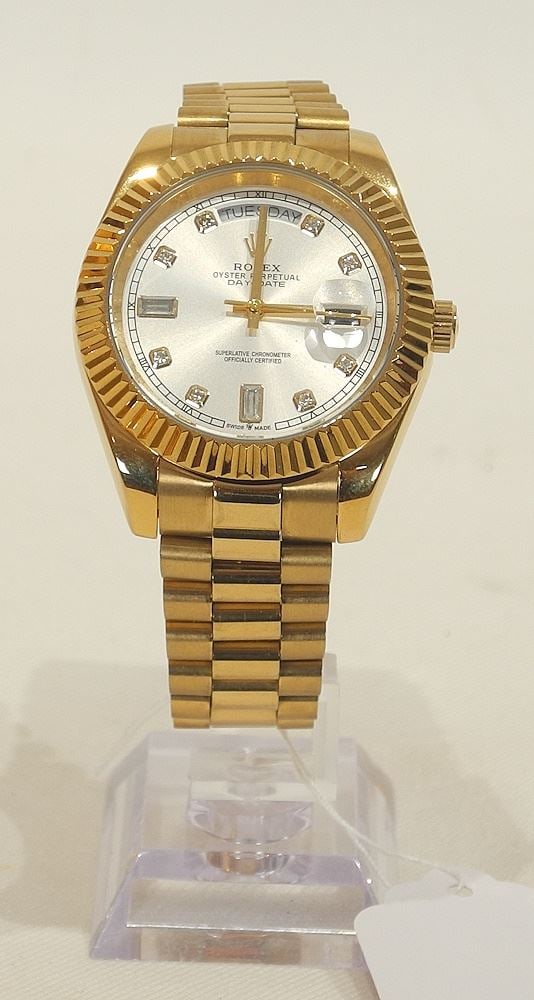 Gold Tone Men's Wristwatch.: Gold Tone Men's Wristwatch.