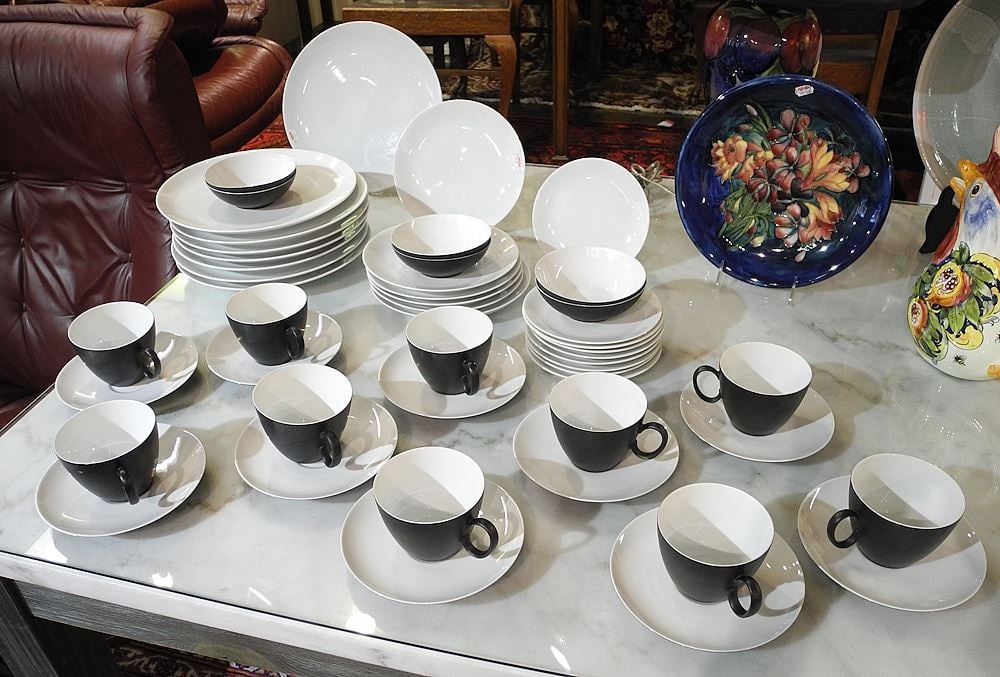 Set of Thomas / Continental Dinner Ware, Design: Raymond Loewy. (1 of 1)